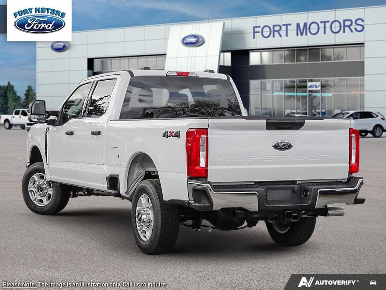 2026 Ford SUPER DUTY F-350 SRW XLT Photo3