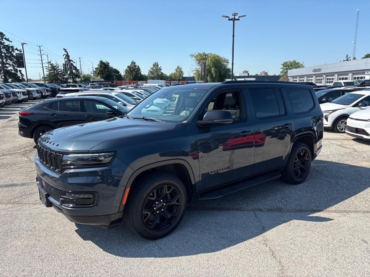 2024 Jeep Wagoneer Series II Carbide  8 PASS|PANO ROOF Photo