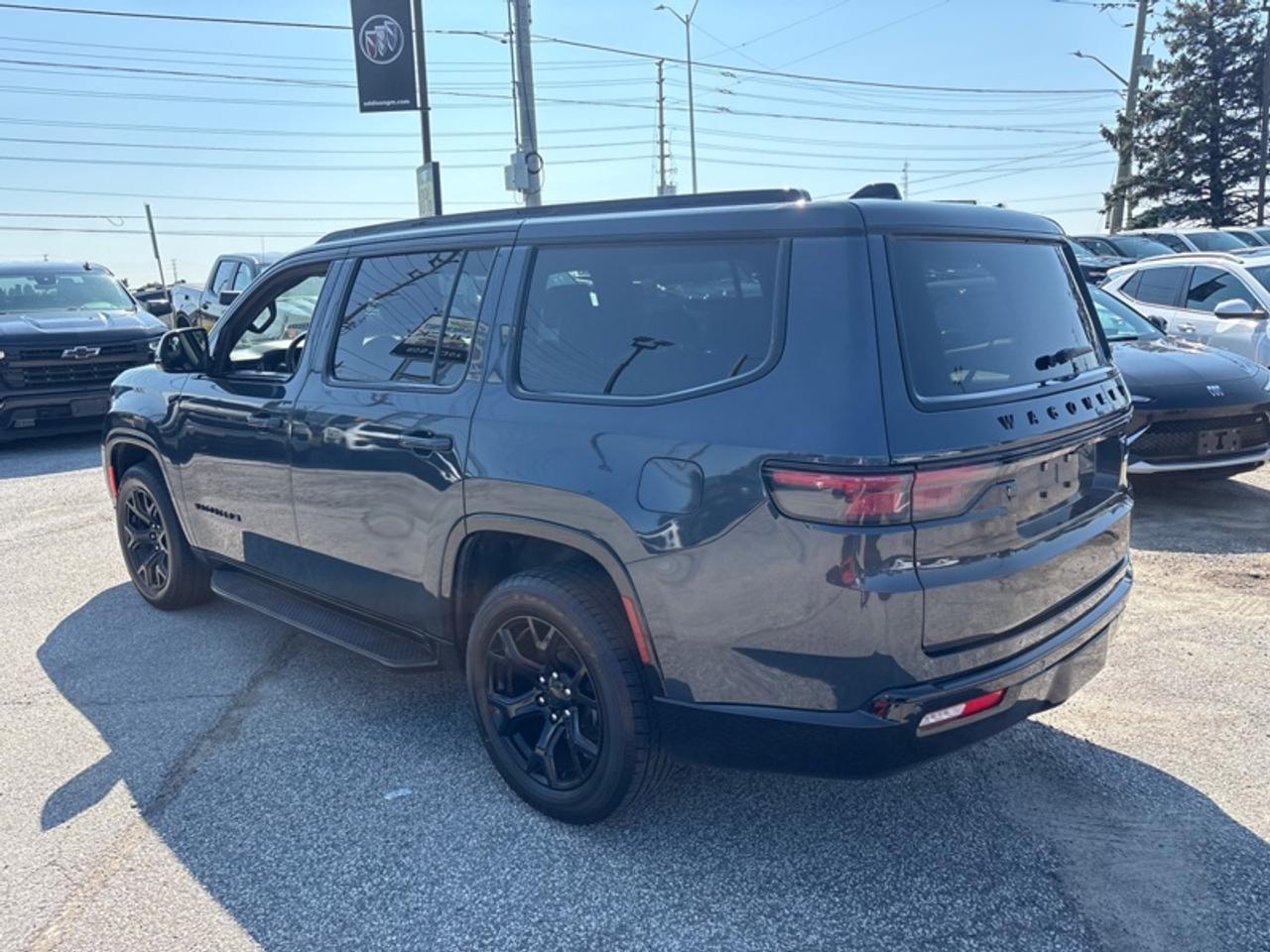 2024 Jeep Wagoneer Series II Carbide  8 PASS|PANO ROOF Photo
