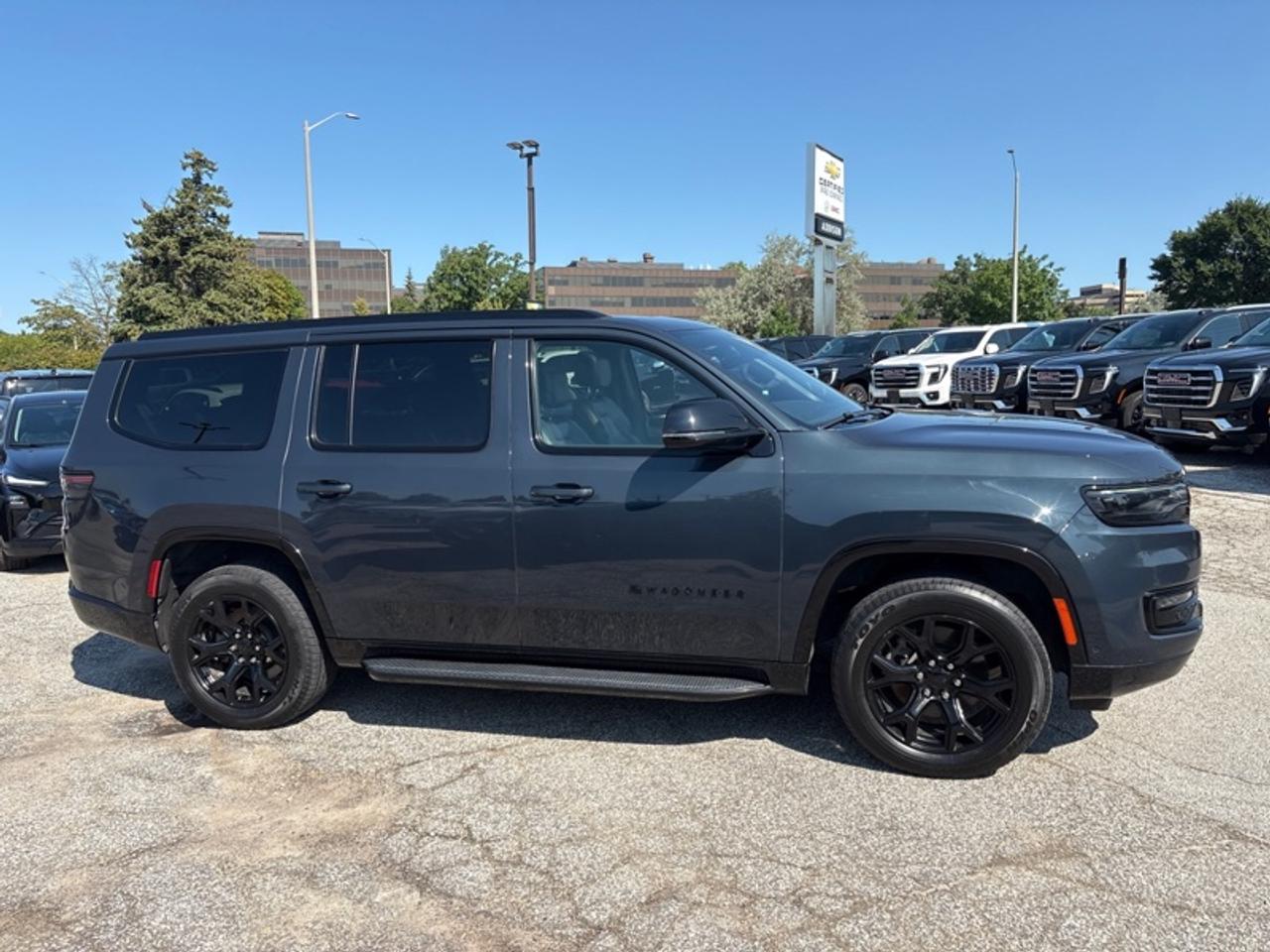2024 Jeep Wagoneer Series II Carbide  8 PASS|PANO ROOF Photo