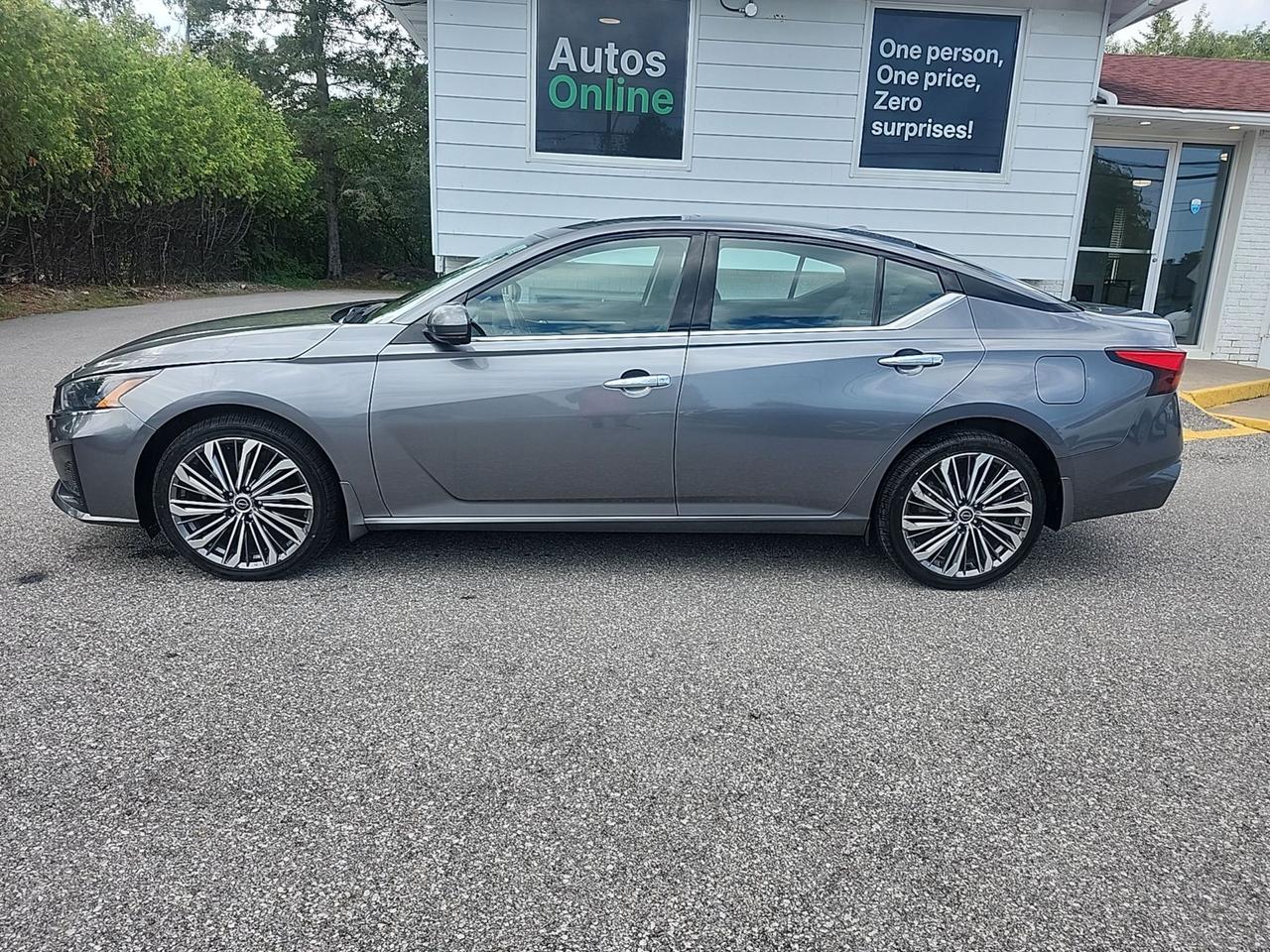 2024 Nissan Altima PLATINUM - AWD - SUNROOF - LEATHER - BOSE AUDIO - Photo1