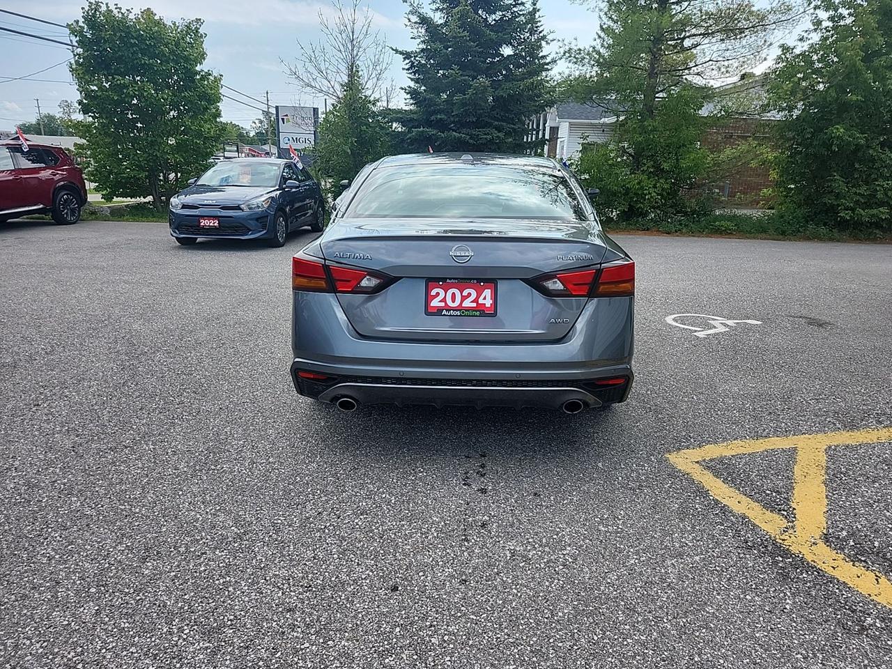 2024 Nissan Altima PLATINUM - AWD - SUNROOF - LEATHER - BOSE AUDIO - Photo3
