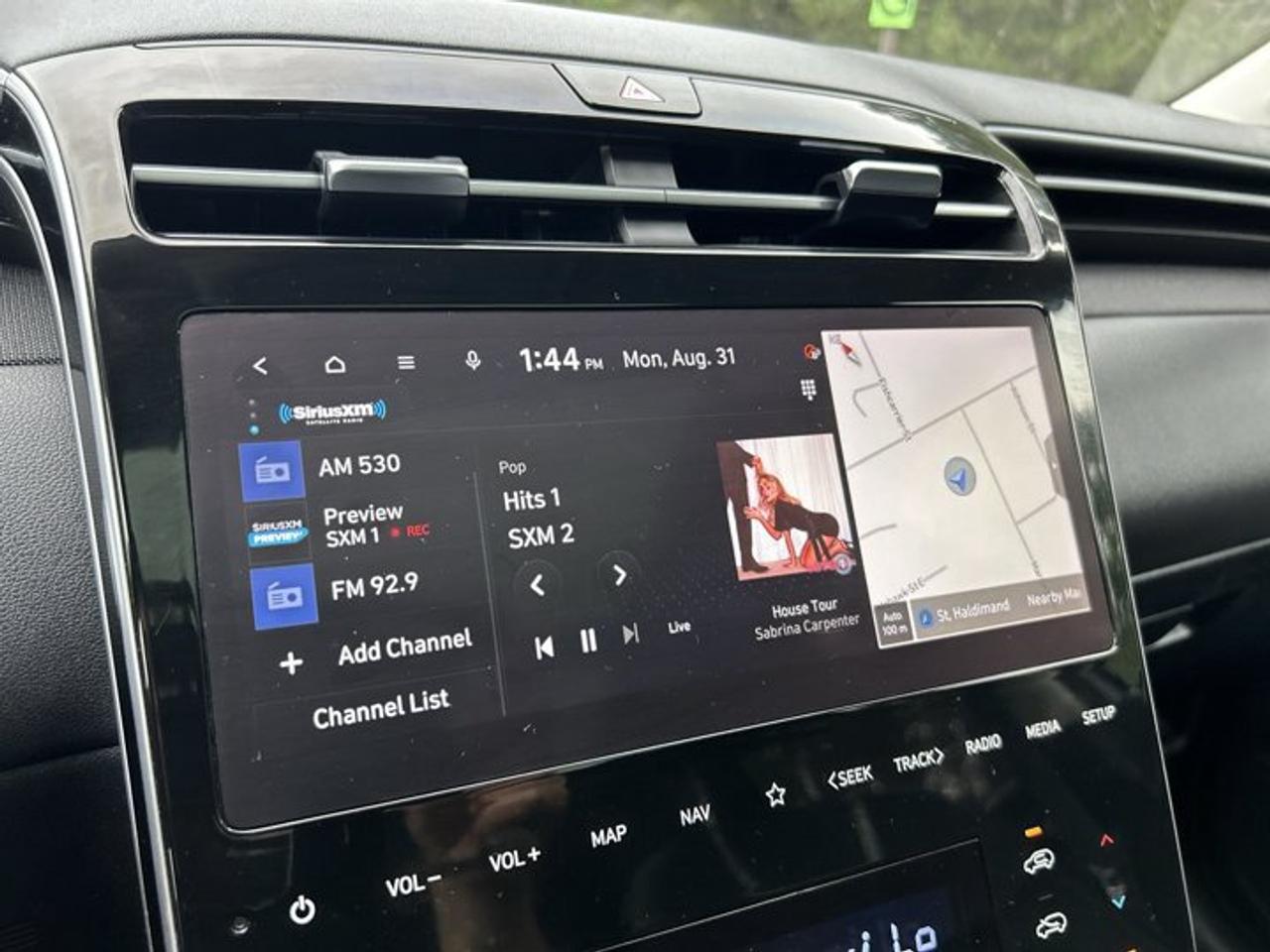 2023 Hyundai Tucson Hybrid Luxury AWD | Pano. Sunroof | Leather Seats | Heated Steering Photo