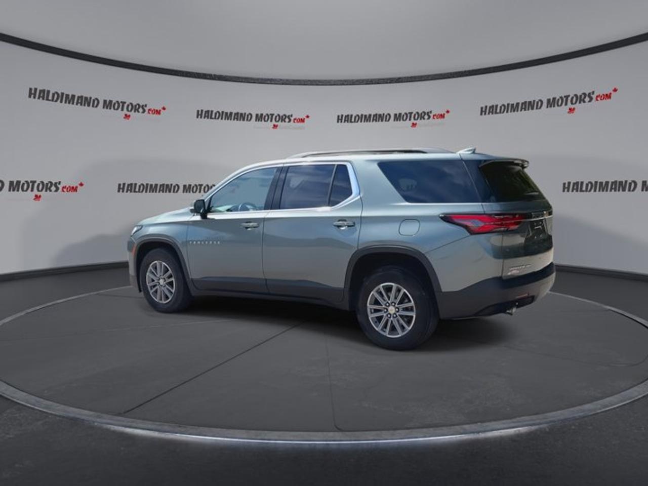 2022 Chevrolet Traverse LT AWD | No Accidents Photo