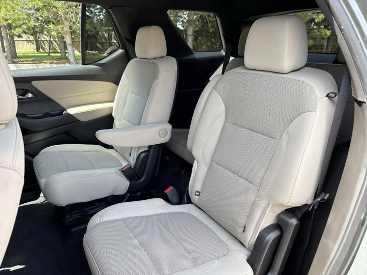 2022 Chevrolet Traverse LT AWD | No Accidents Photo