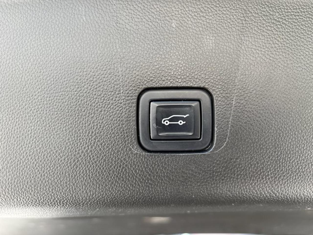 2022 Chevrolet Traverse LT AWD | No Accidents Photo