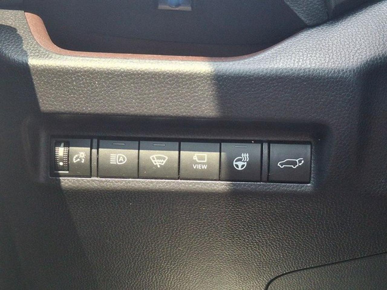 2019 Toyota RAV4 LimitedAWD | Leather | Sunroof | Heated Seats + Steering | Adaptive Cruise | Power Liftgate & More! Photo