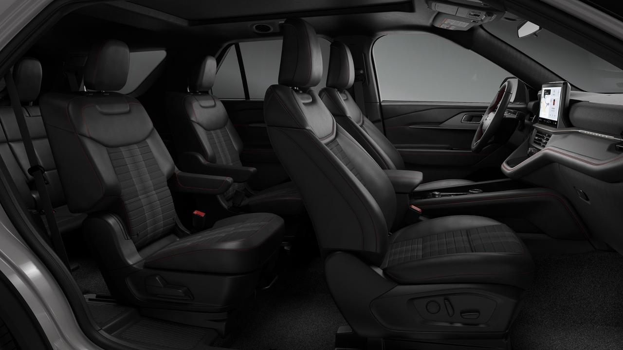 2027 Ford Explorer ST-Line Photo
