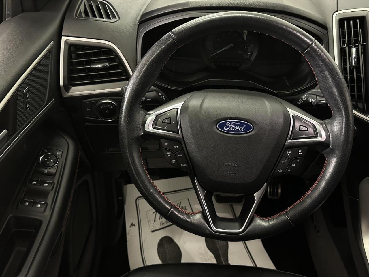 2023 Ford Edge ST Line ST LINE AWD - 33KM/OFF 1 OWNER LEASE! Photo