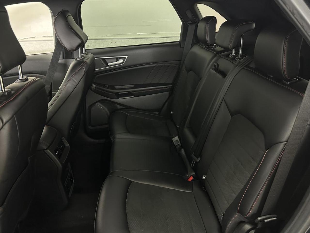 2023 Ford Edge ST Line ST LINE AWD - 33KM/OFF 1 OWNER LEASE! Photo