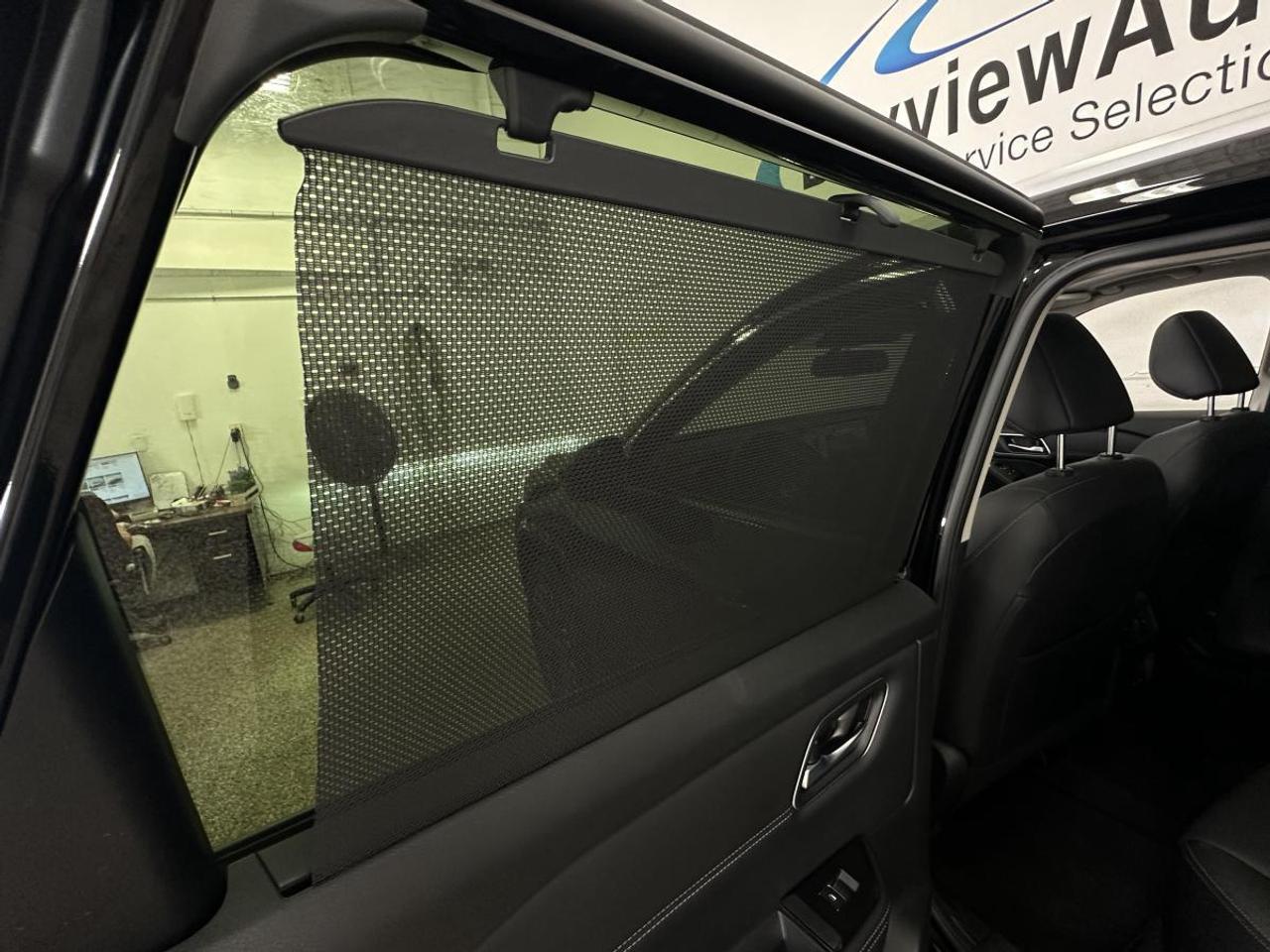 2024 Nissan Rogue Platinum AWD PLATINUM - BLACK LEATHER/PANO/NAVI/15KM/1 OWNER LEASE RETURN! Photo