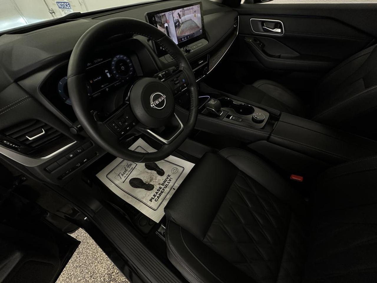 2024 Nissan Rogue Platinum AWD PLATINUM - BLACK LEATHER/PANO/NAVI/15KM/1 OWNER LEASE RETURN! Photo