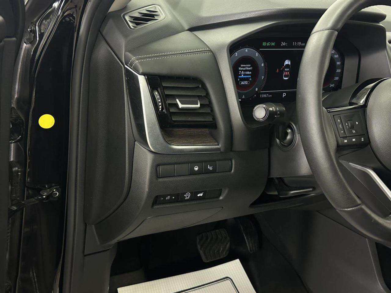 2024 Nissan Rogue Platinum AWD PLATINUM - BLACK LEATHER/PANO/NAVI/15KM/1 OWNER LEASE RETURN! Photo