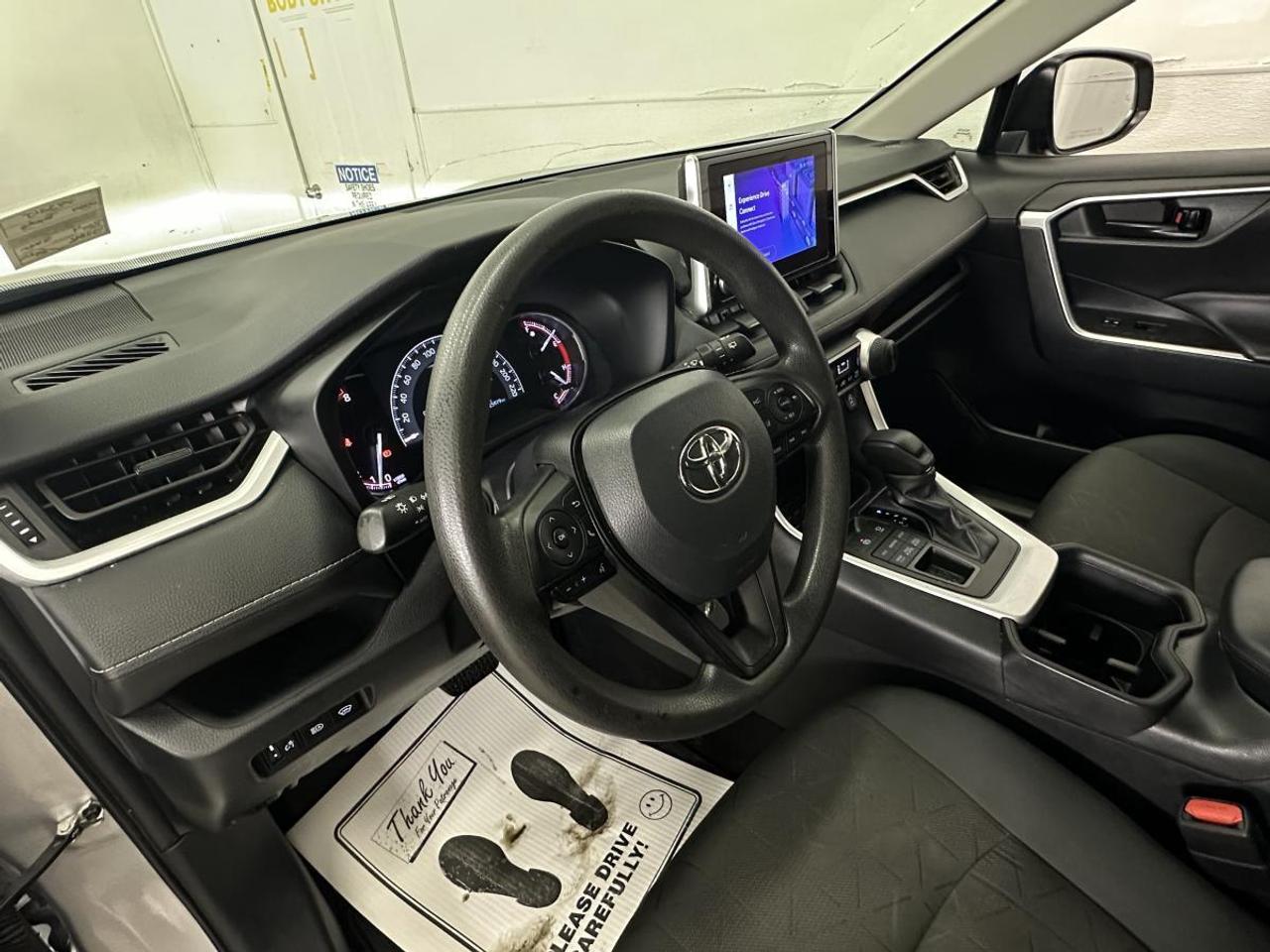 2024 Toyota RAV4 LE AWD - 25,000KM/DIRECT OFF TOYOTA LEASE! Photo