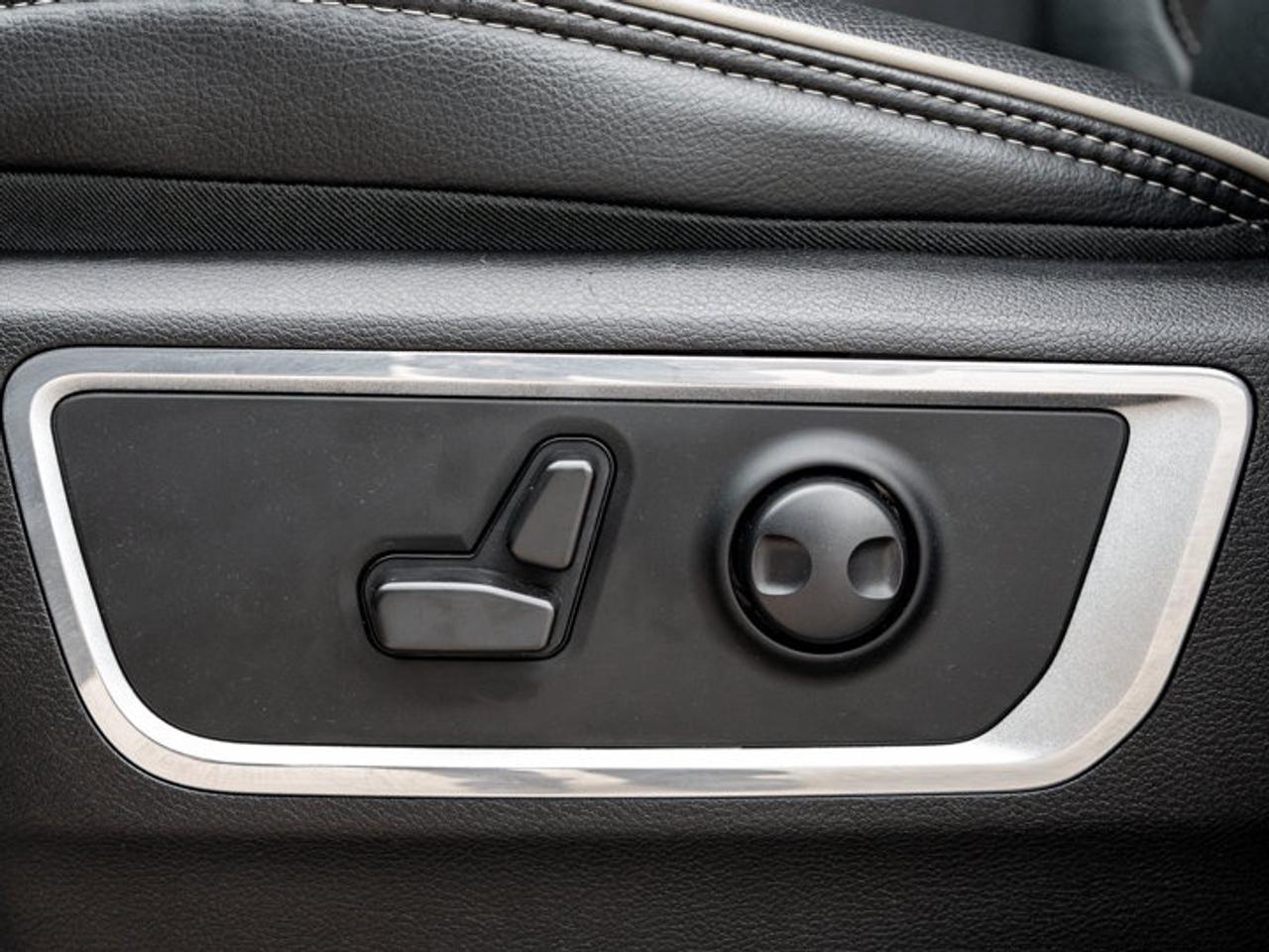 2022 RAM 1500 Laramie Photo