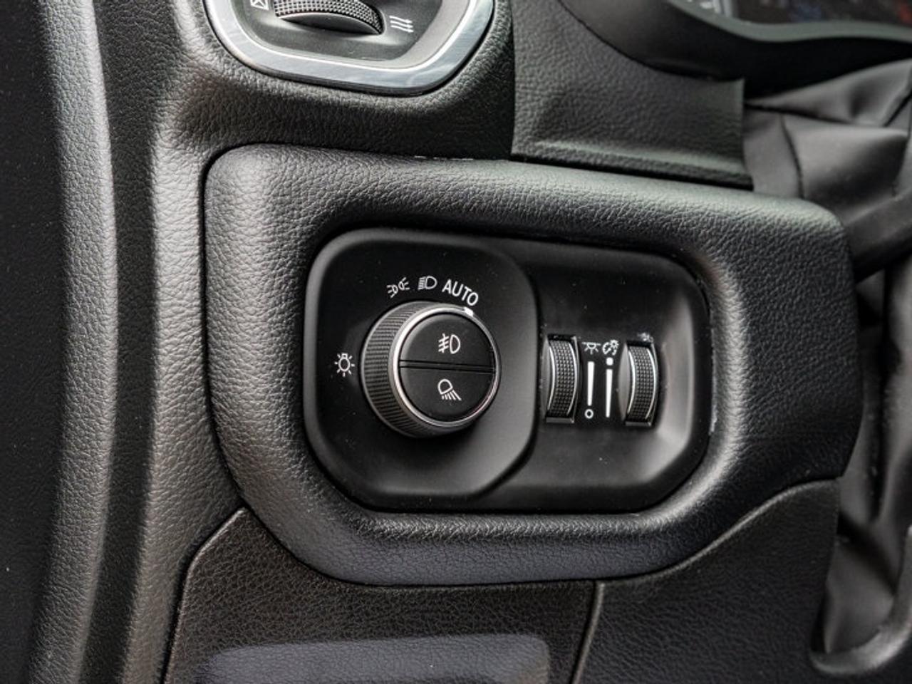 2022 RAM 1500 Laramie Photo