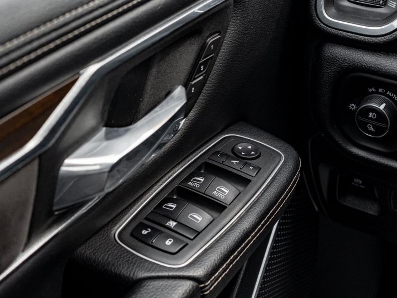 2022 RAM 1500 Laramie Photo