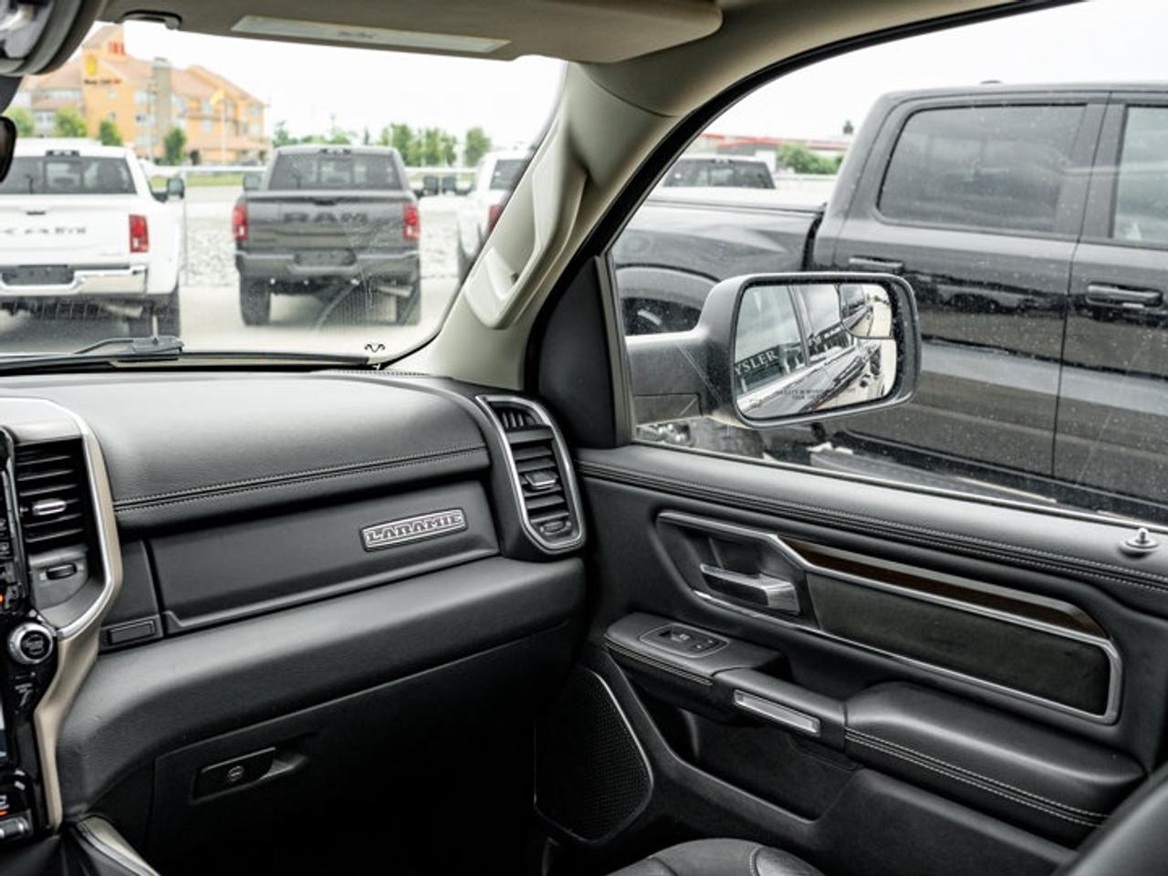 2022 RAM 1500 Laramie Photo