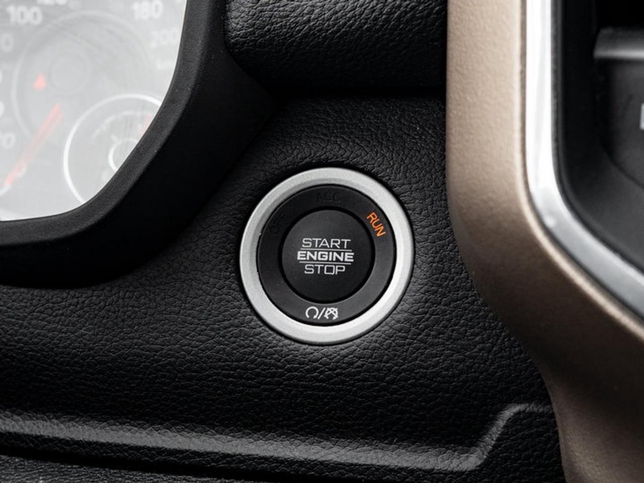 2022 RAM 1500 Laramie Photo