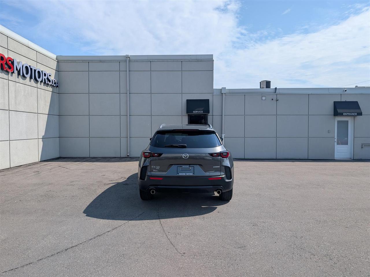 2024 Mazda CX-50 GS-L AWD - PANO ROOF - REV CAM - TECH FEATS- Photo