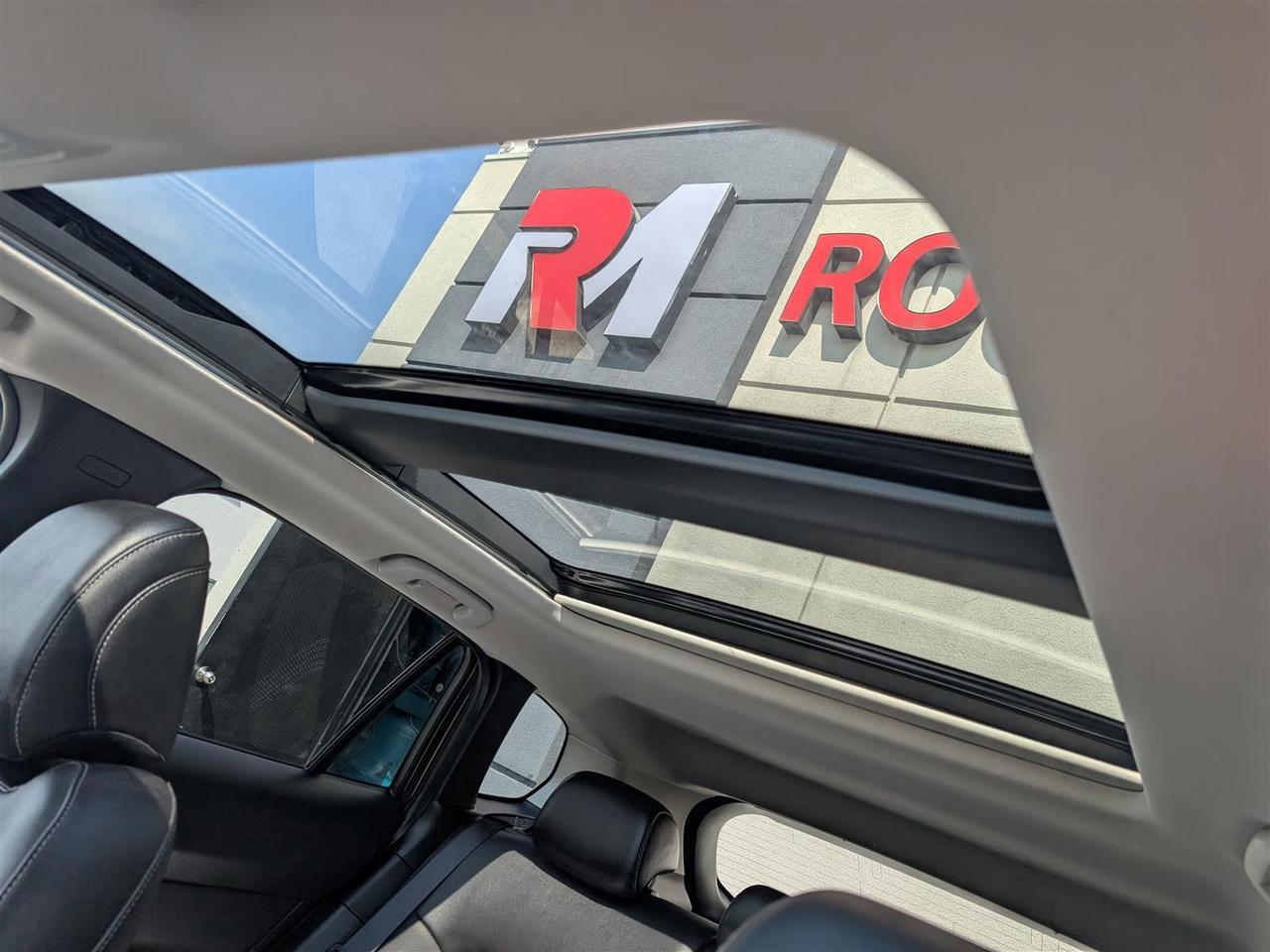 2024 Mazda CX-50 GS-L AWD - PANO ROOF - REV CAM - TECH FEATS- Photo