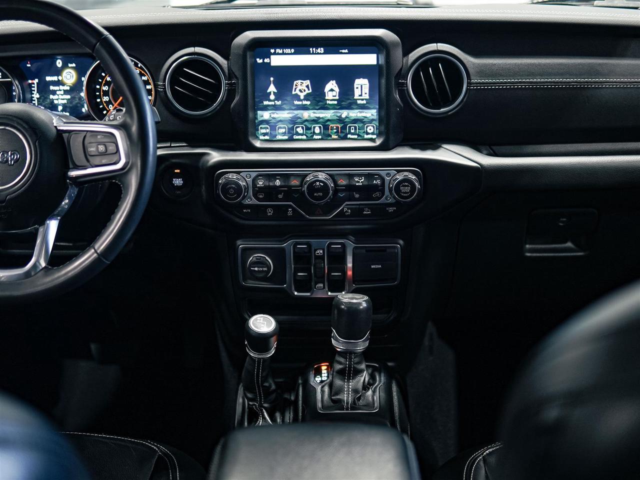 2023 Jeep Wrangler SAHARA | NO ACCIDENTS | LEATHER | NAV | BLIND | 4X4 Photo