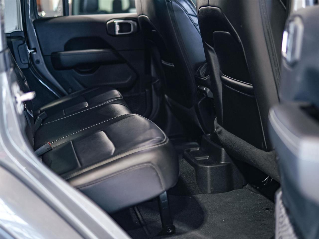 2023 Jeep Wrangler SAHARA | NO ACCIDENTS | LEATHER | NAV | BLIND | 4X4 Photo