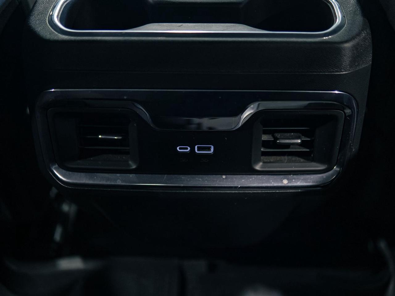 2024 GMC Sierra 1500 ELEVATION | 4X4 | 3.0 DIESEL | BLK PKG | NO ACCIDENTS Photo