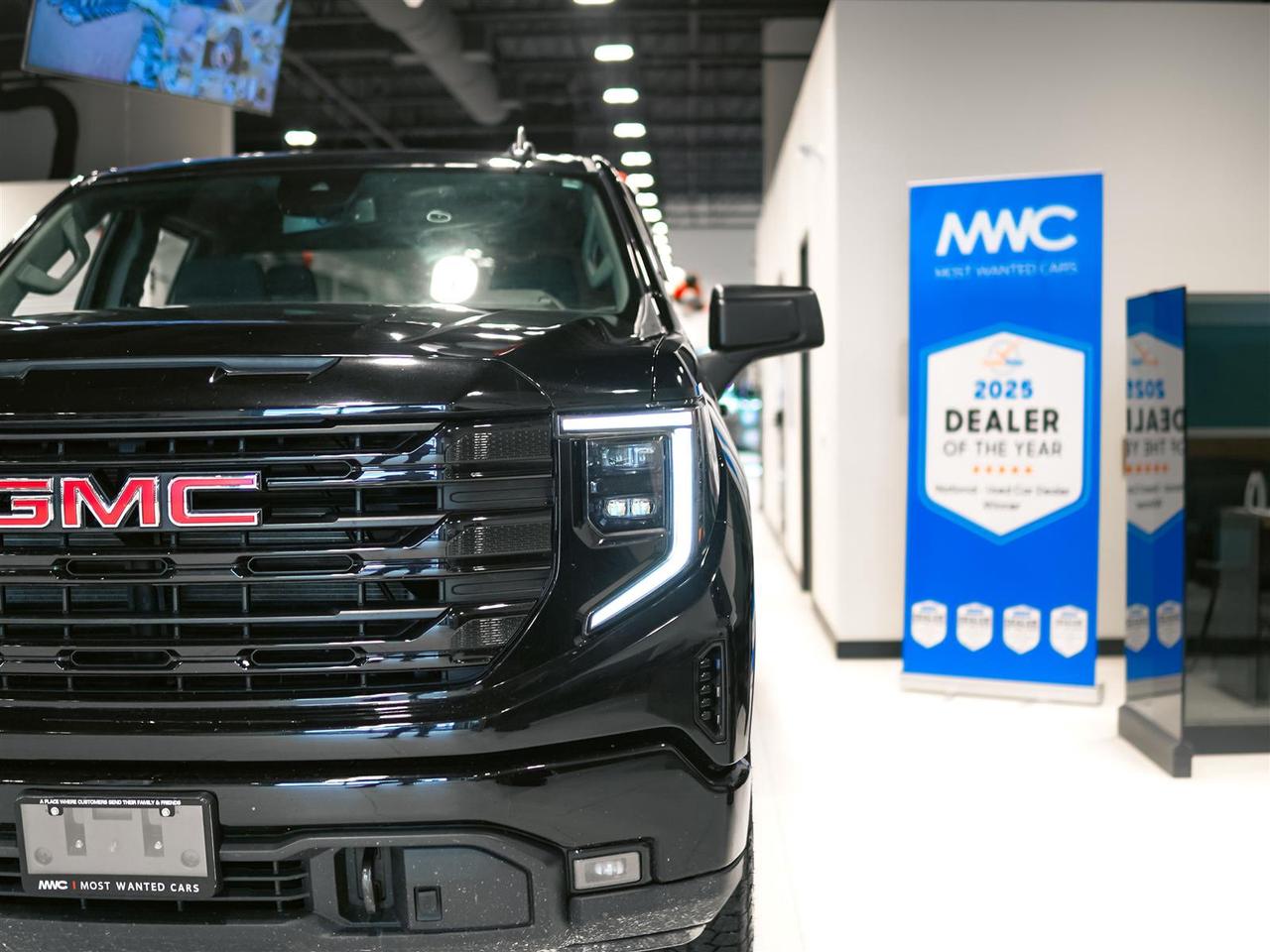 2024 GMC Sierra 1500 ELEVATION | 4X4 | 3.0 DIESEL | BLK PKG | NO ACCIDENTS Photo