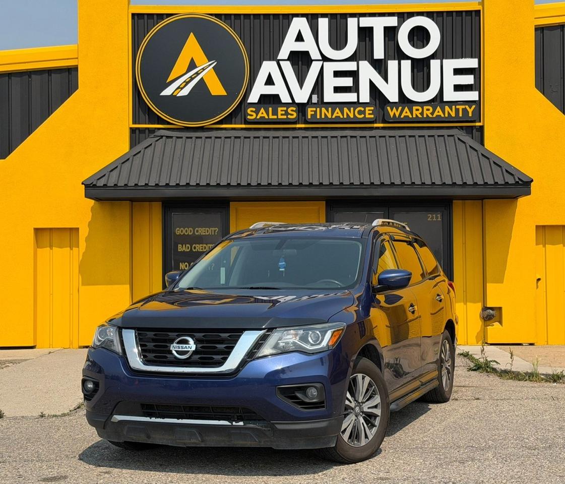 Used 2017 Nissan Pathfinder SL - V6 POWER! 7 SEAT! BACKUP CAMERA! for sale in Airdrie, AB