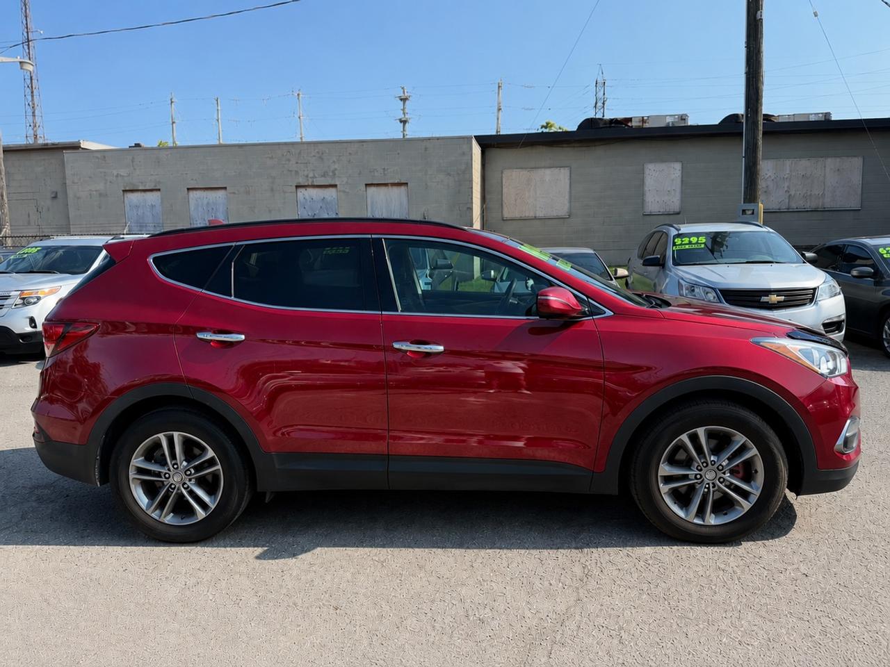 2017 Hyundai Santa Fe Sport - NO ACCIDENTS - CLEAN! Photo