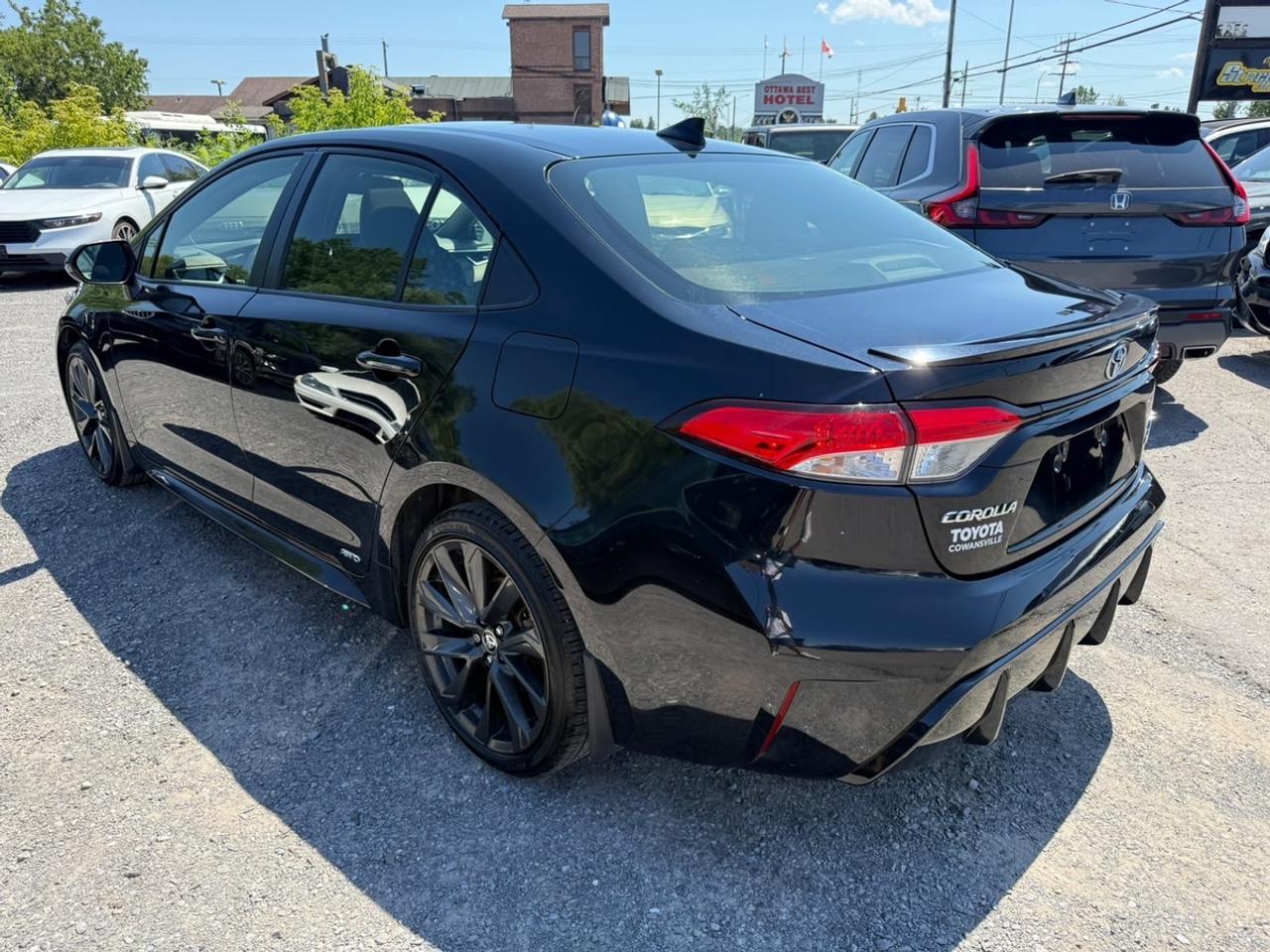2024 Toyota Corolla SE Photo