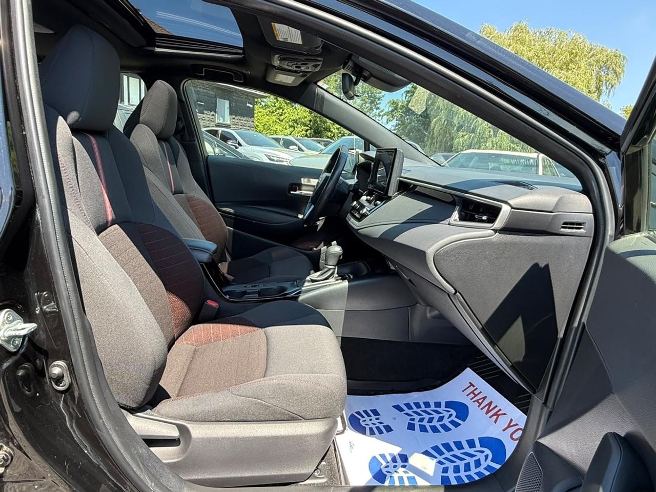 2024 Toyota Corolla SE Photo