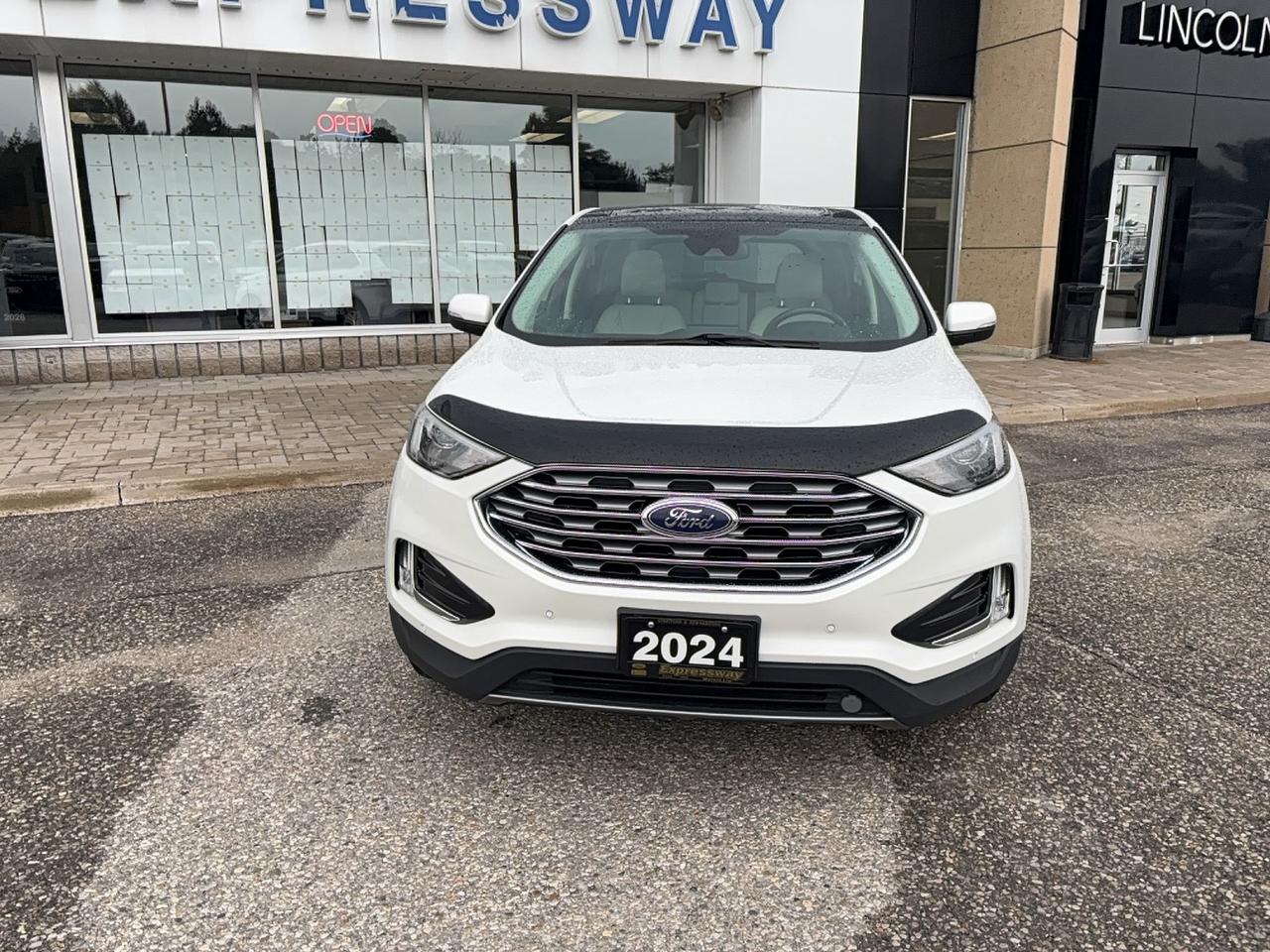 2024 Ford Edge TITANIUM, PANO ROOF, FACTORY HITCH, LOADED! Photo1