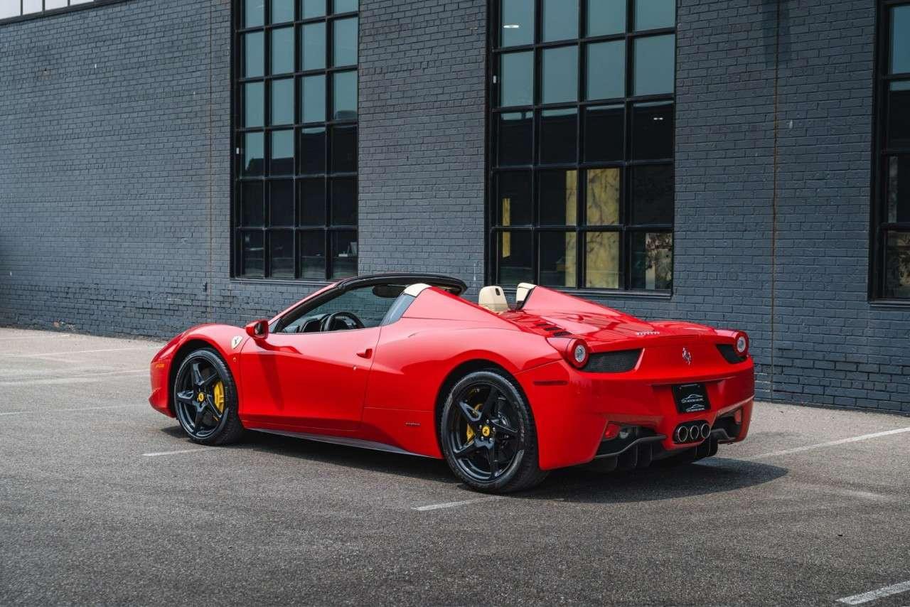 2013 Ferrari 458 2dr Conv Photo