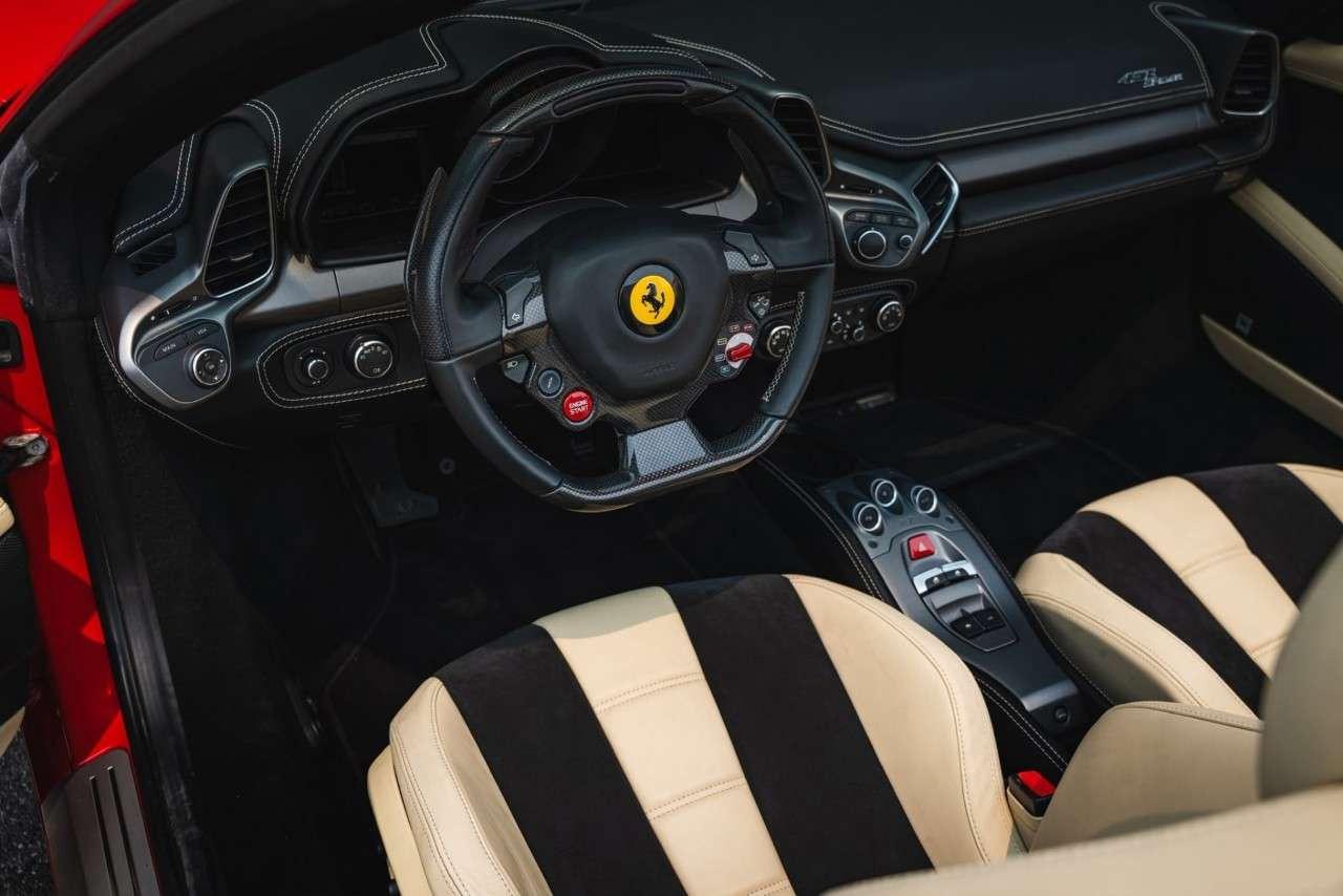 2013 Ferrari 458 2dr Conv Photo