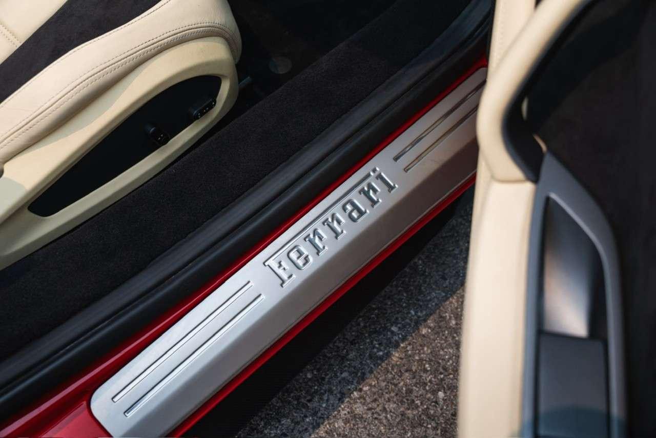2013 Ferrari 458 2dr Conv Photo