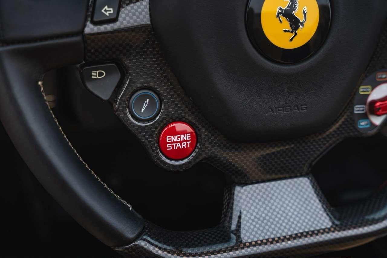 2013 Ferrari 458 2dr Conv Photo