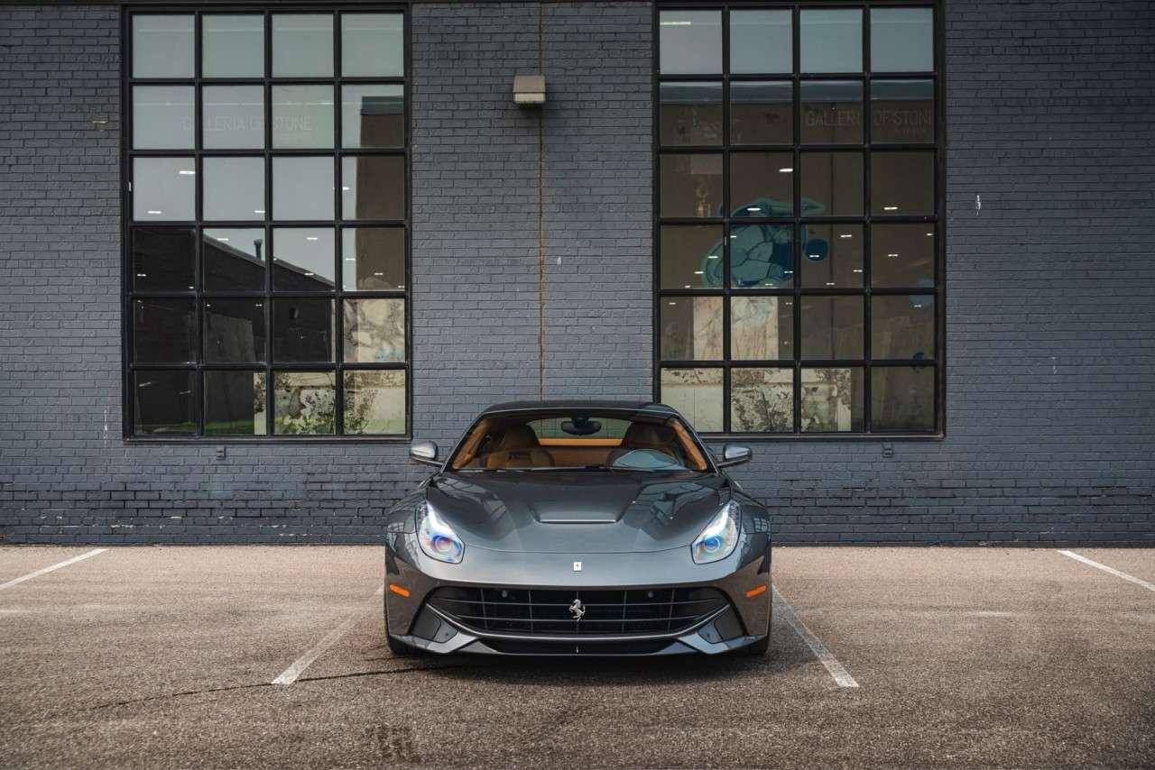 2017 Ferrari F12 Coupe Photo