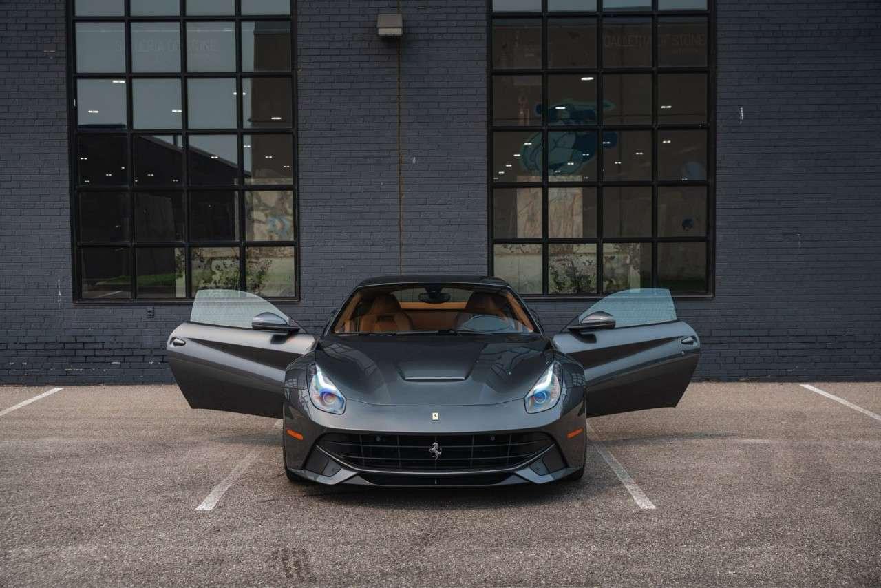 2017 Ferrari F12 Coupe Photo