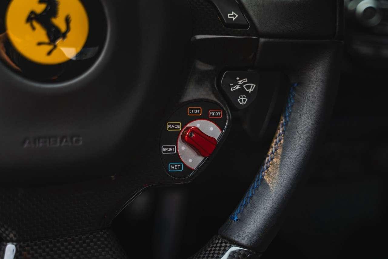 2020 Ferrari 488 Coupe Photo