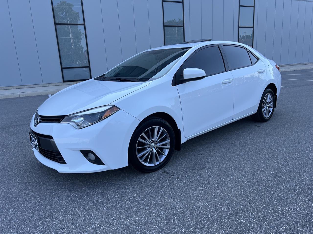 2015 Toyota Corolla LE Photo