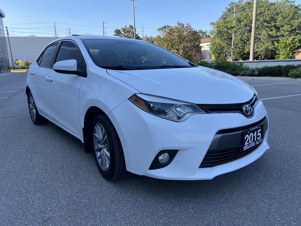 2015 Toyota Corolla LE Photo