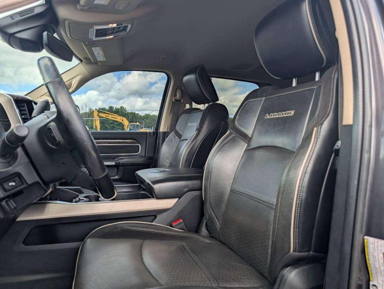 2019 RAM 2500 Laramie CUMMINS DIESEL ENGINE Photo1