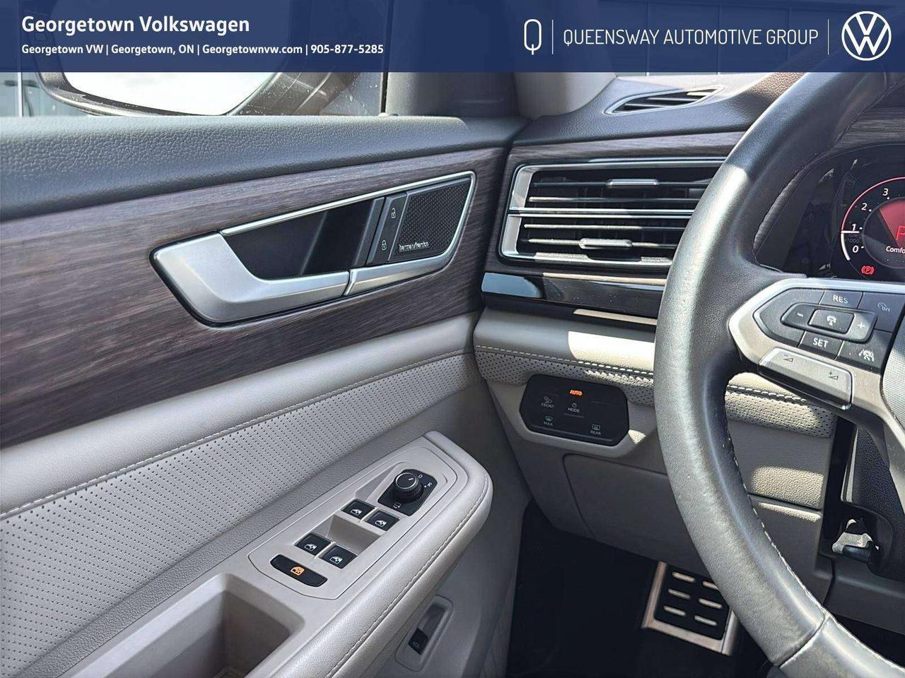 2024 Volkswagen Atlas EXECLINE Photo