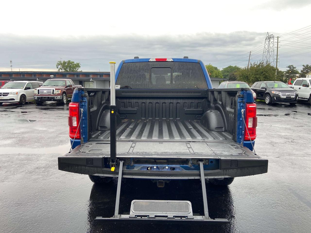 2023 Ford F-150 XL 4WD SuperCrew 5.5' Box Photo