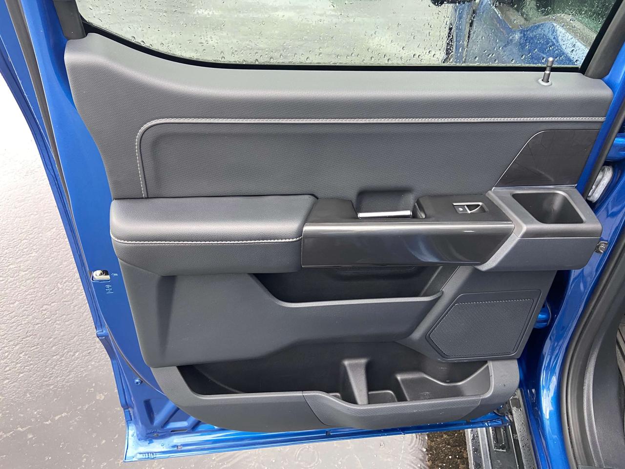 2023 Ford F-150 XL 4WD SuperCrew 5.5' Box Photo