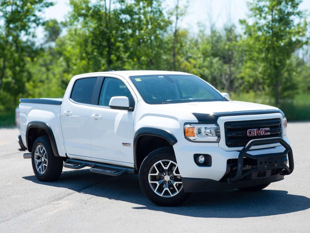 2018 GMC Canyon 4WD - All Terrain   Leather Interior Photo5