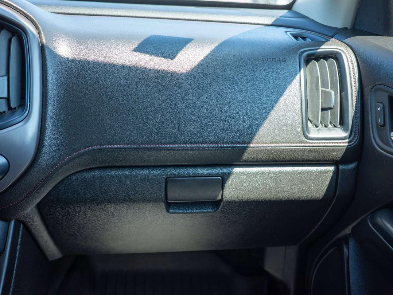 2018 GMC Canyon 4WD - All Terrain   Leather Interior Photo