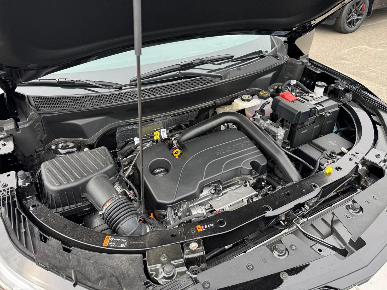 2027 Chevrolet Equinox AWD ACTIV Photo